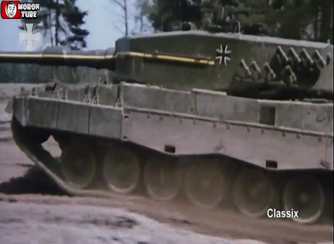 Video :What better way to assess a German tank's stability than with a glass of beer